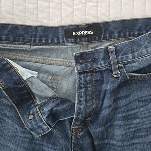 Express Mens slim fit denim blue jeans. 33x30